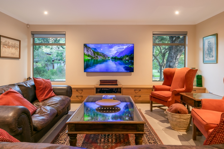 5 Bedroom Property for Sale in Brenton On Lake Western Cape